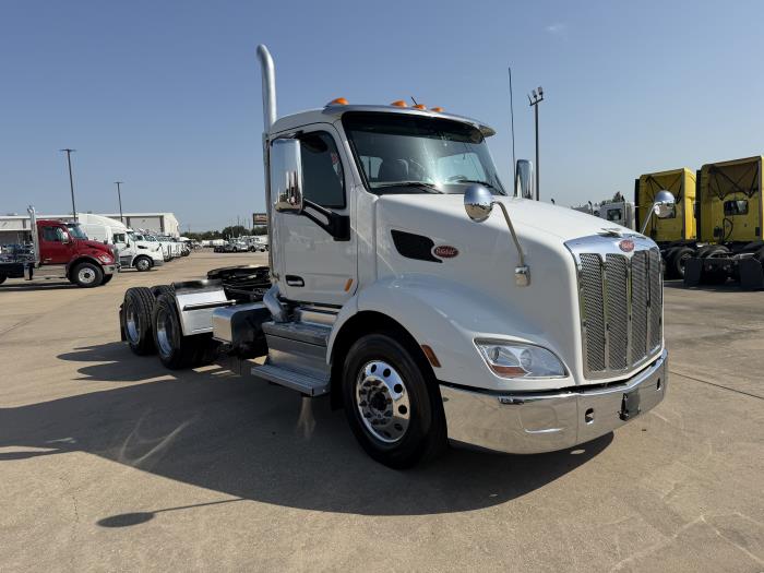 2022 Peterbilt 579-6