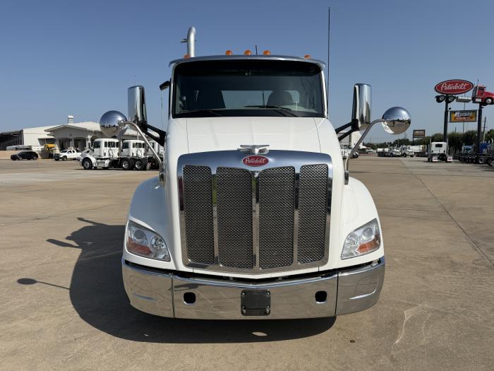 2022 Peterbilt 579-7