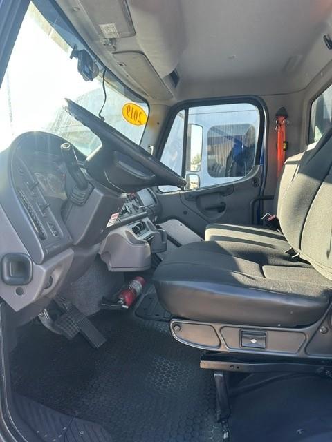 2019 Freightliner Business Class M2 106-2