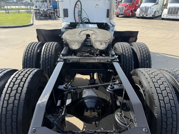 2022 Peterbilt 579-12