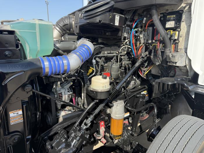 2022 Peterbilt 579-15
