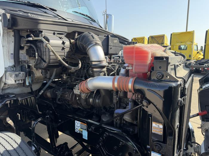 2022 Peterbilt 579-18