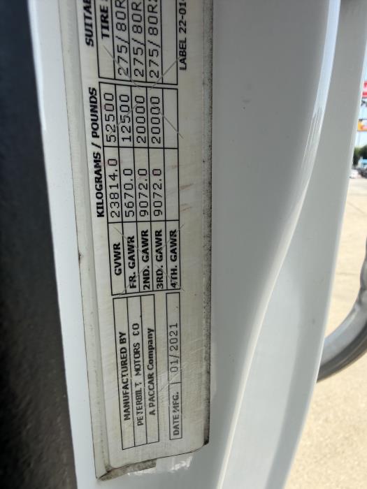 2022 Peterbilt 579-25