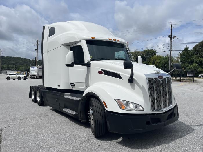 2022 Peterbilt 579-2