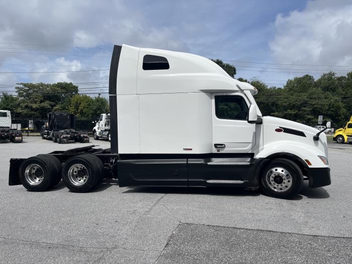 2022 Peterbilt 579-3