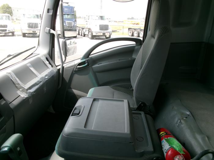 2021 Isuzu FTR-9