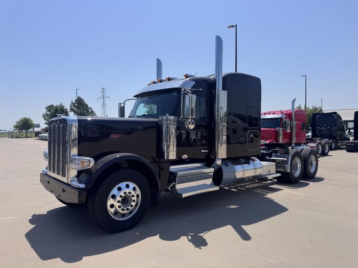 2027 Peterbilt 589-0