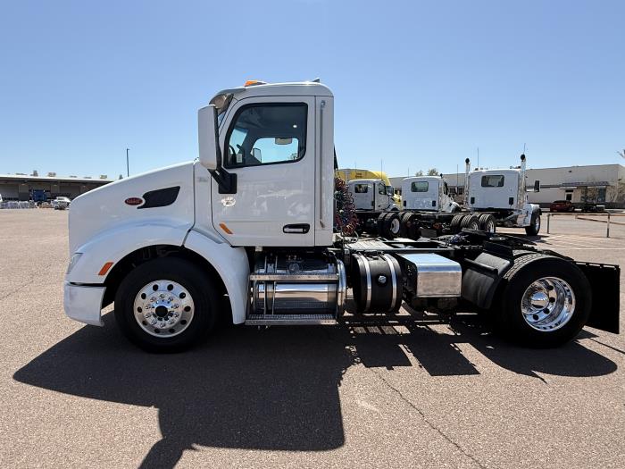 2018 Peterbilt 579-1