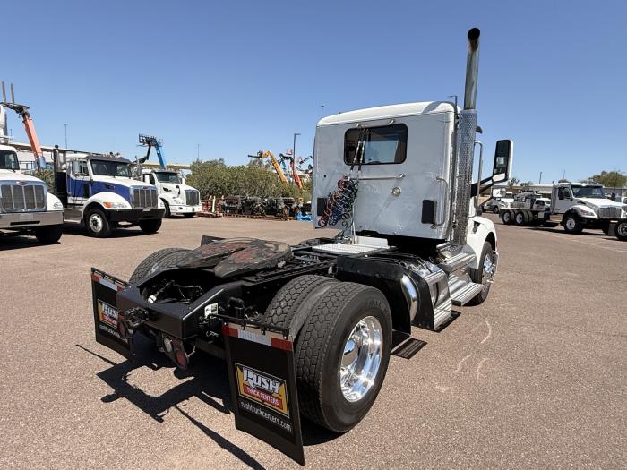 2018 Peterbilt 579-4