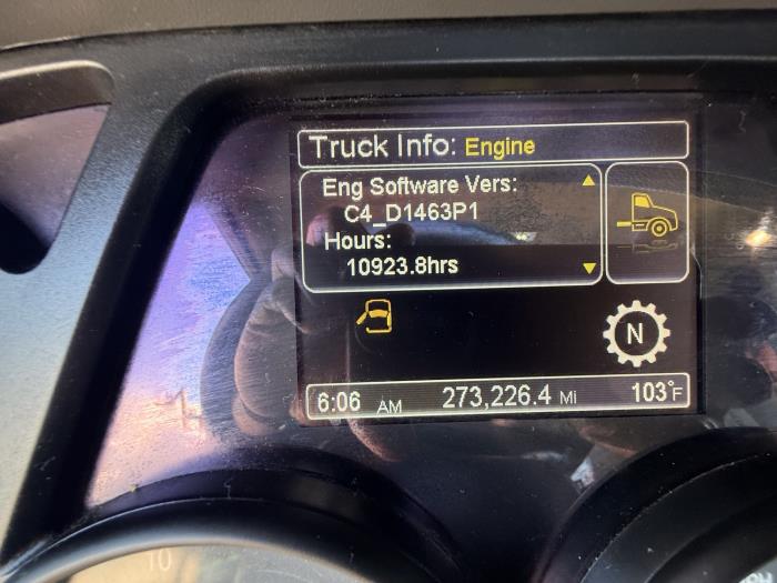 2018 Peterbilt 579-10
