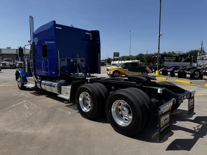 2026 Peterbilt 589-4