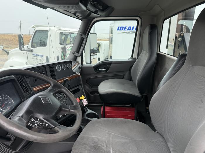 2020 International LT625-8
