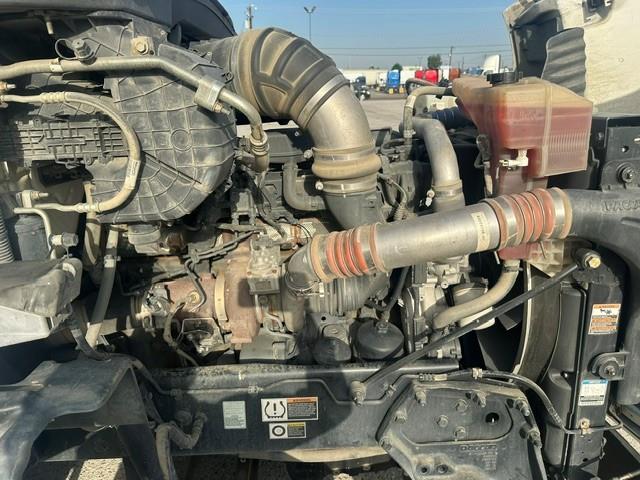 2018 Peterbilt 579-4