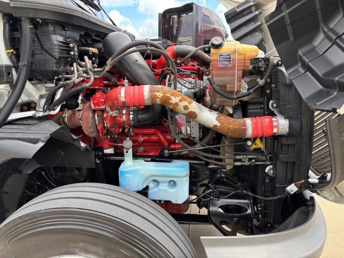 2023 International LT625-12