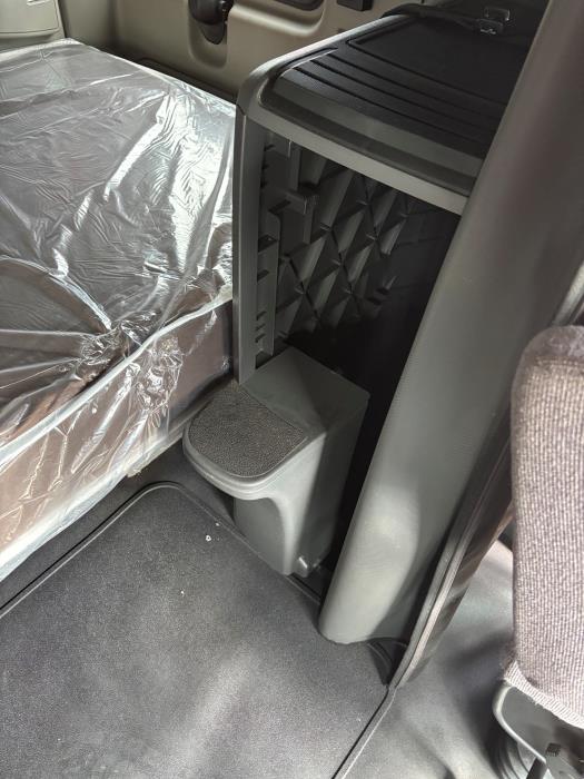 2023 International LT625-17