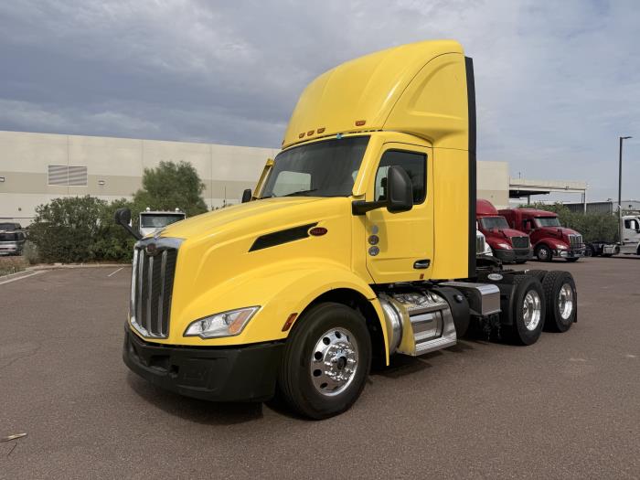 2023 Peterbilt 579-0