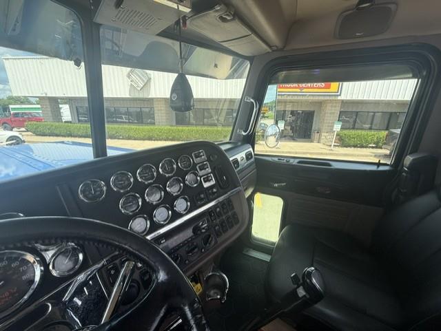 2015 Peterbilt 389-10