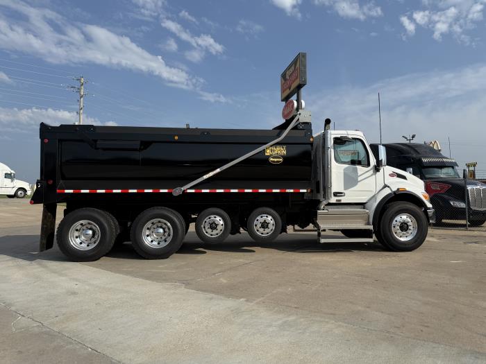 2027 Peterbilt 548-12
