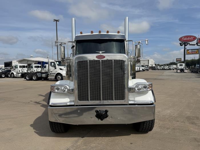 2026 Peterbilt 589-7
