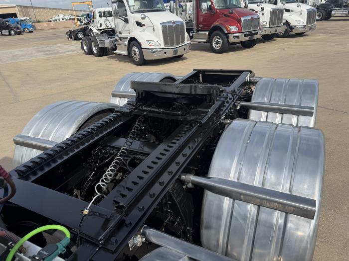 2026 Peterbilt 589-12