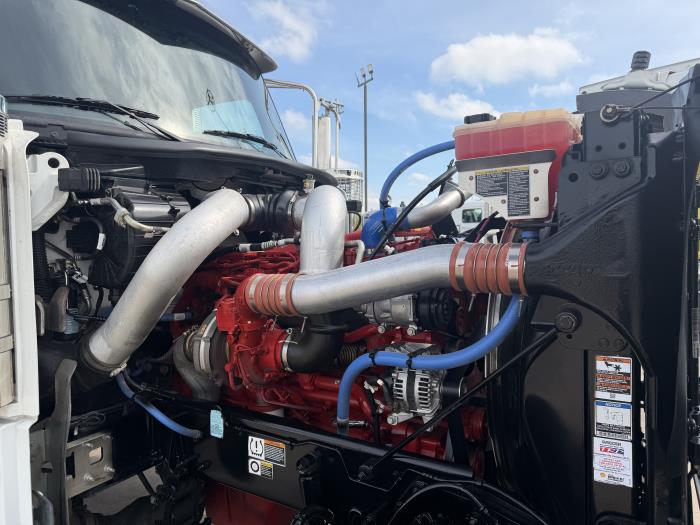2026 Peterbilt 589-17
