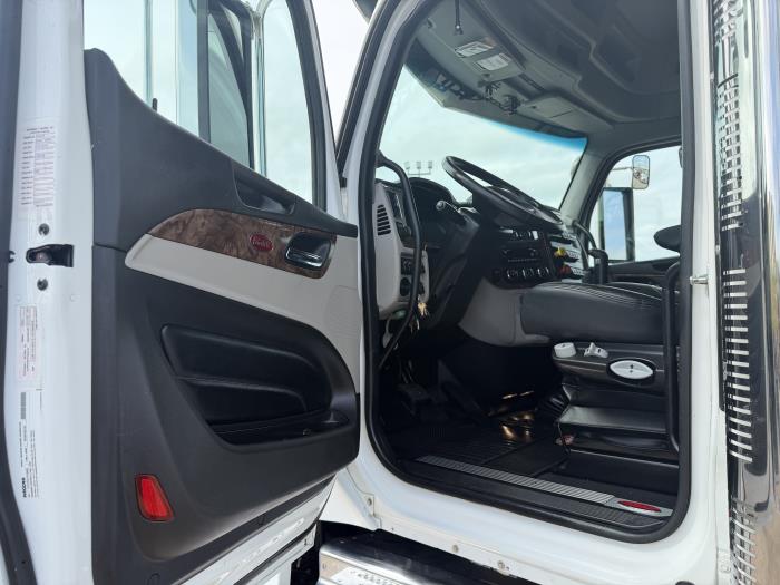 2026 Peterbilt 589-22