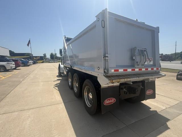 2019 Peterbilt 379-3