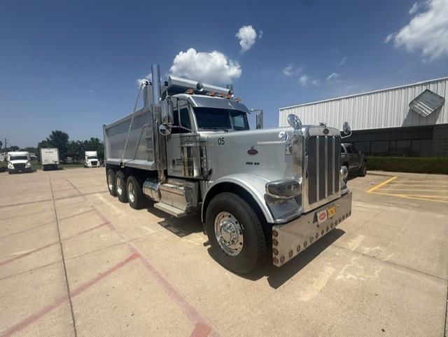 2019 Peterbilt 379-0