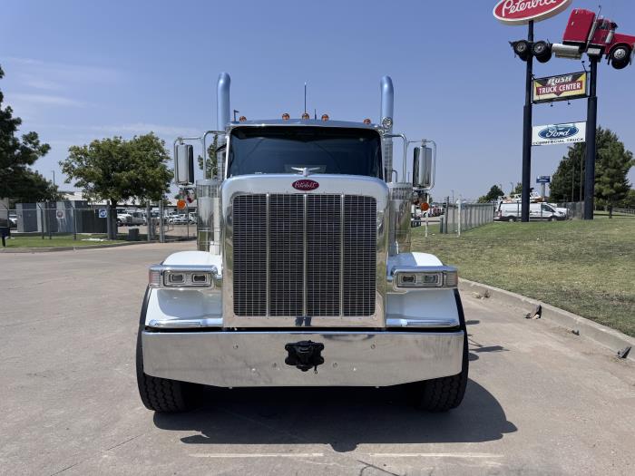 2027 Peterbilt 589-7