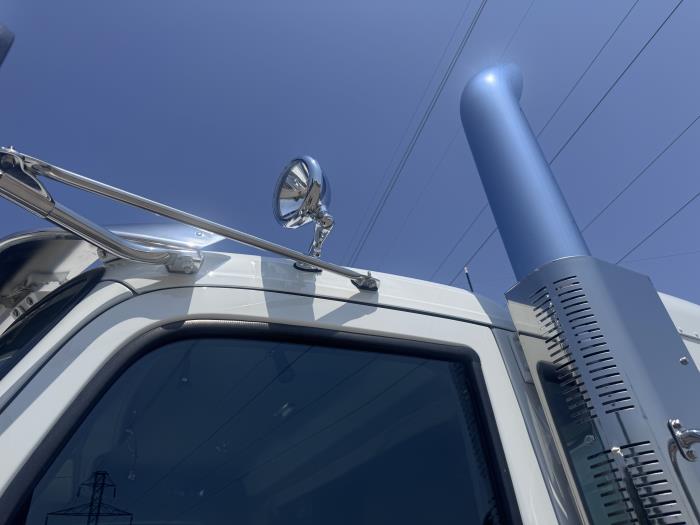 2027 Peterbilt 589-11