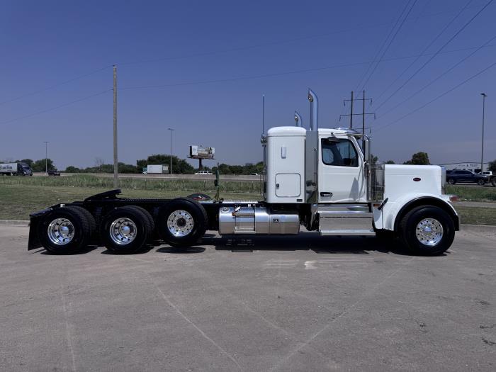 2027 Peterbilt 589-5