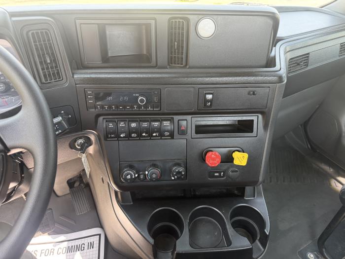 2023 International LT625-12