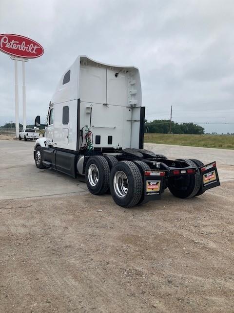 2022 Peterbilt 579-2