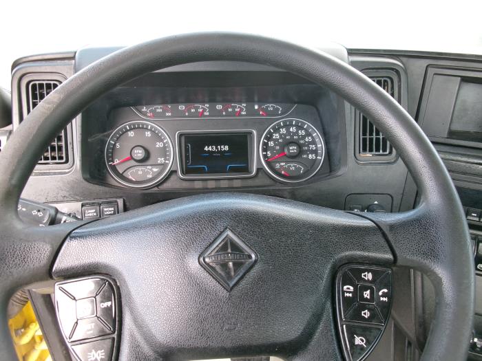 2023 International LT625-9