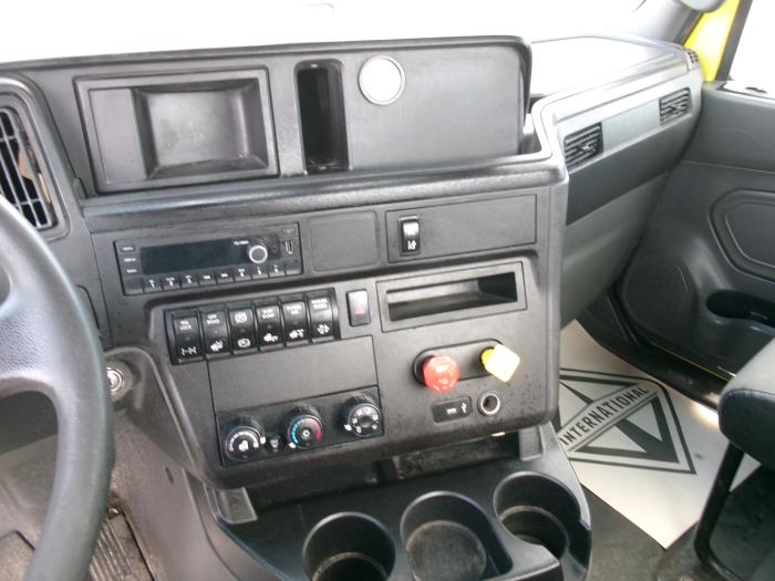 2023 International LT625-10
