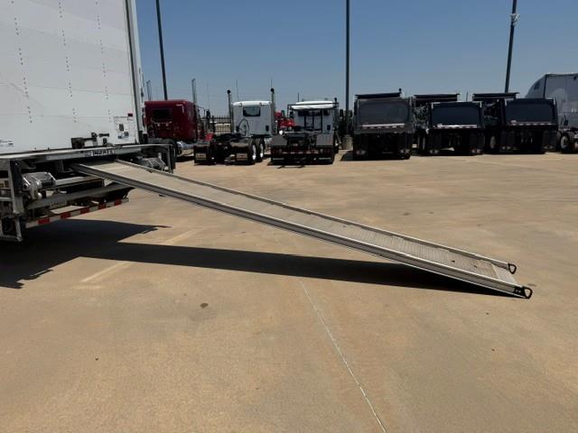 2024 Kenworth T280-32