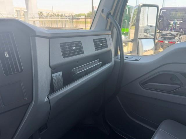 2024 Kenworth T280-53