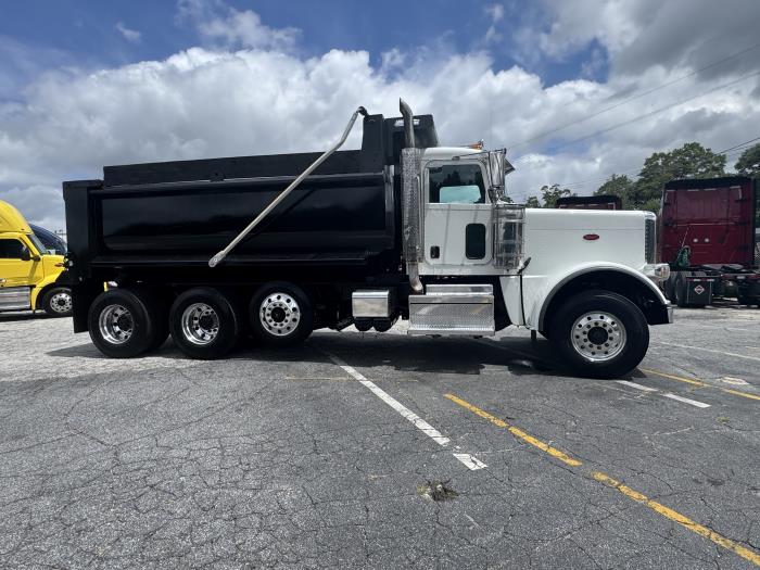 2020 Peterbilt 389-1