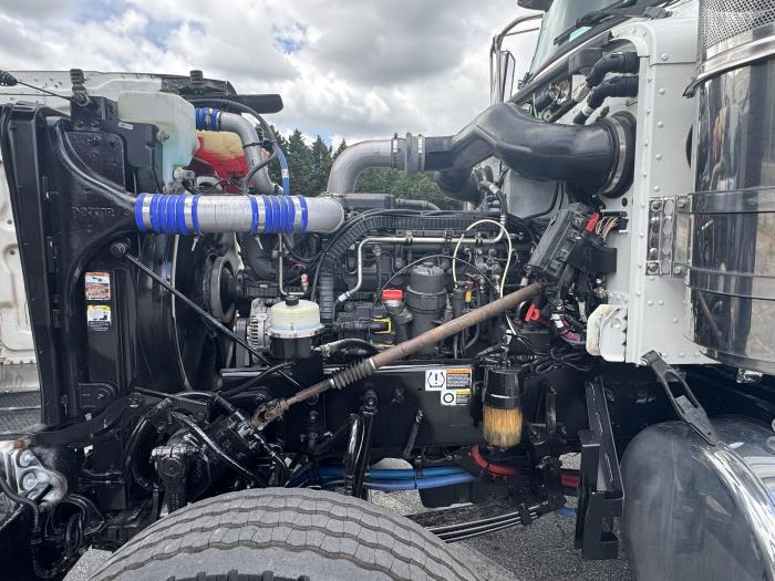 2020 Peterbilt 389-9