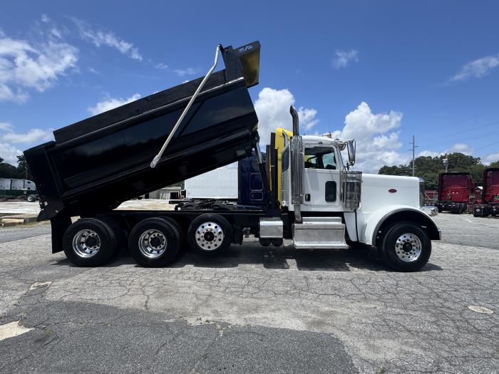 2020 Peterbilt 389-2