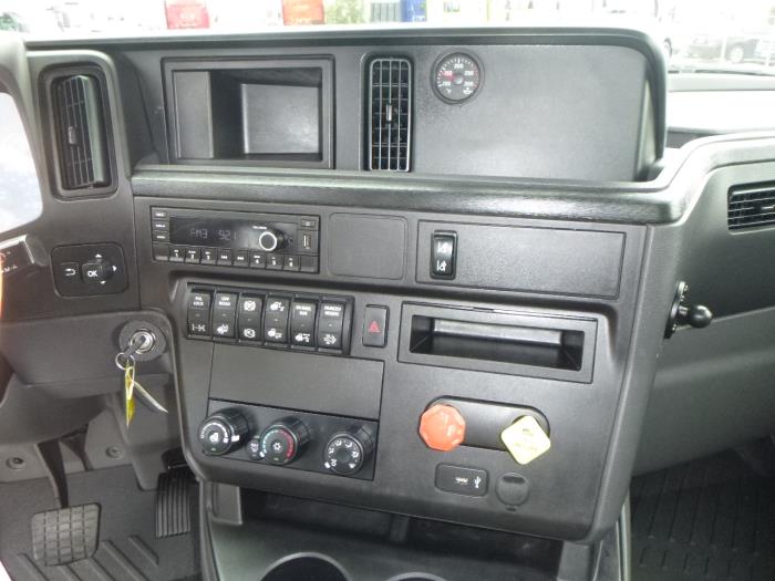 2023 International LT625-13
