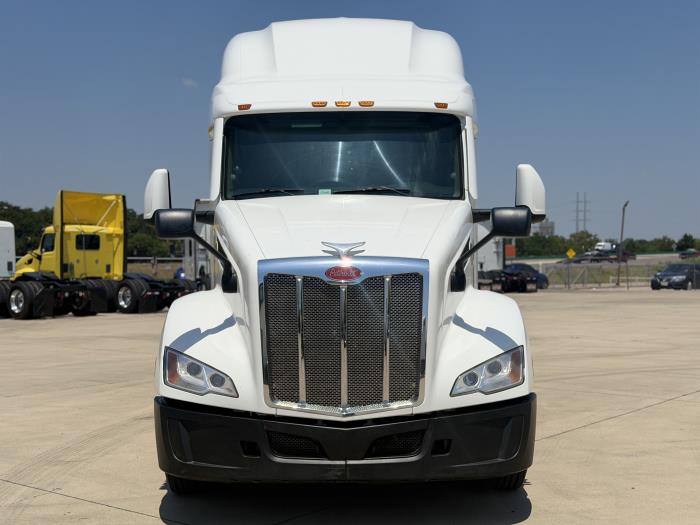 2022 Peterbilt 579-2