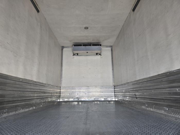 2020 Hino 268A-4
