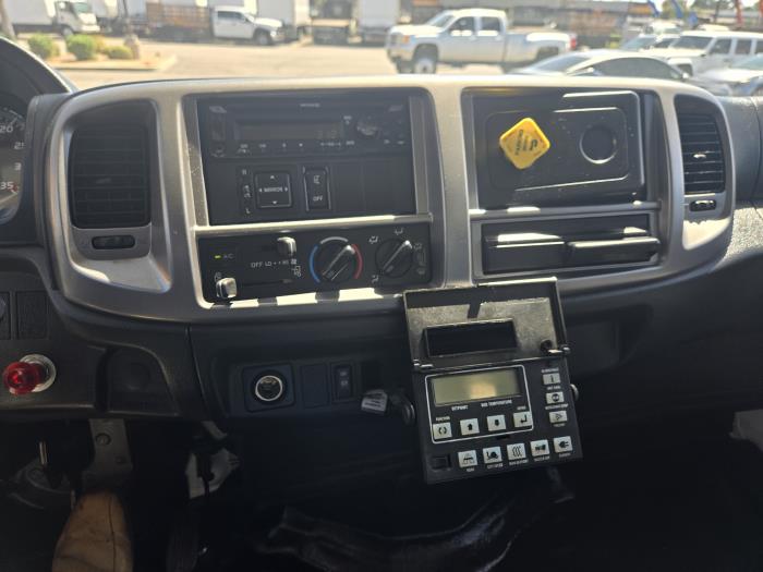 2020 Hino 268A-8