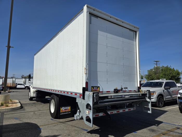 2022 Freightliner Business Class M2 106-13