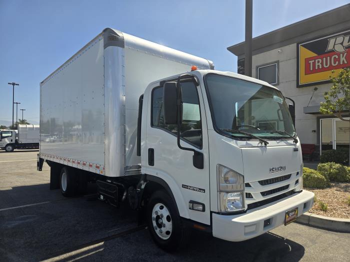 2022 Isuzu NPR-0