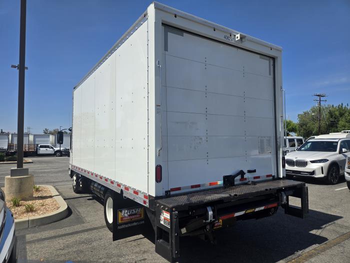 2022 Isuzu NPR-5