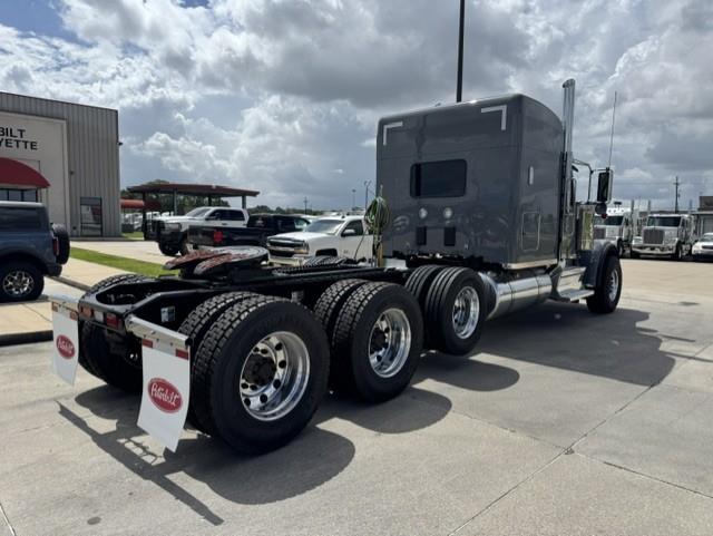 2027 Peterbilt 589-5