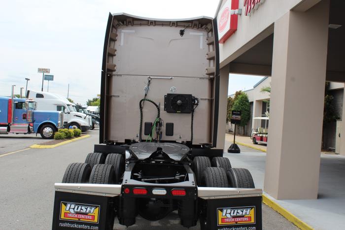 2023 Peterbilt 579-4