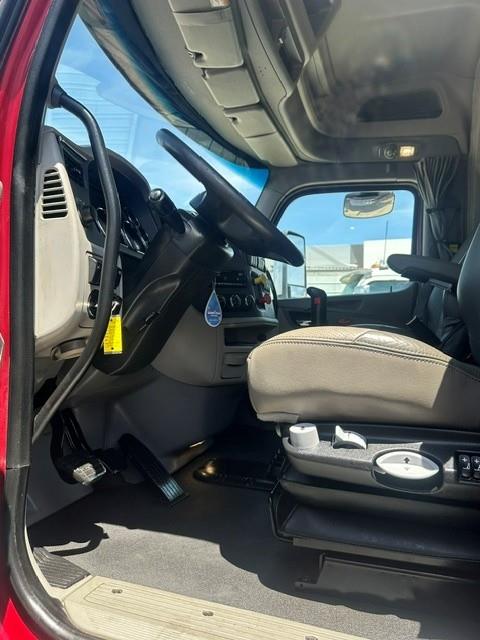 2022 Peterbilt 567-7
